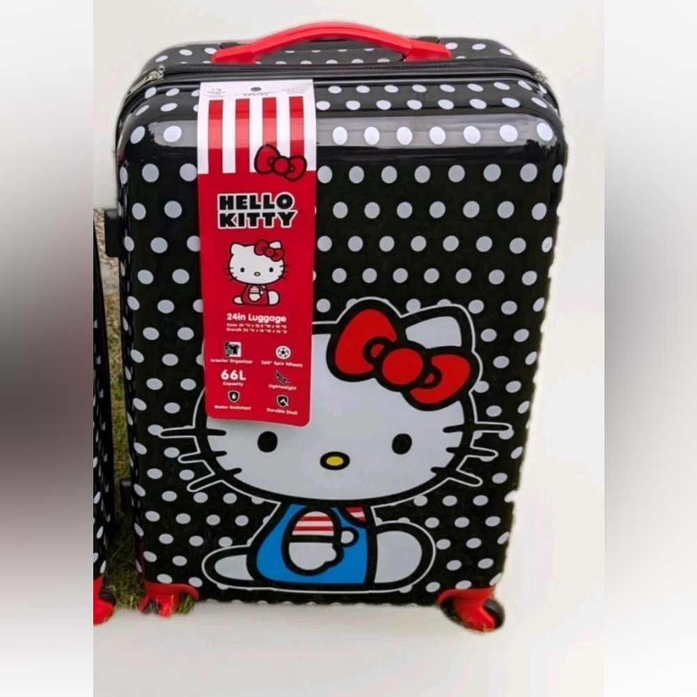 Hello Kitty Hard Shell Carry On Rolling Luggage Suitcase One Piece 24" New - Picture 2 of 4